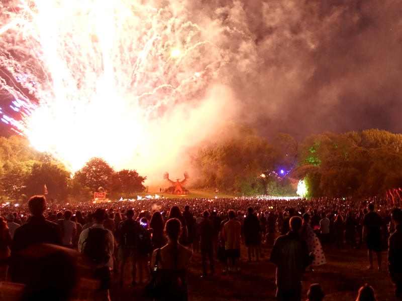 Glastonbury 2022. Среда. Огненное шоу на Каменном Круге